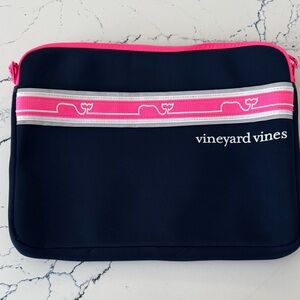 Vineyard Vines Dark Blue and Pink Tech Sleeve